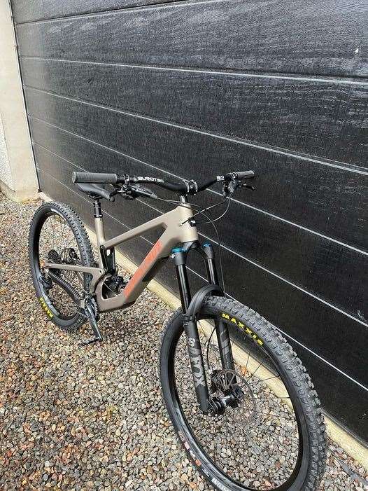 An image of the stolen bike.